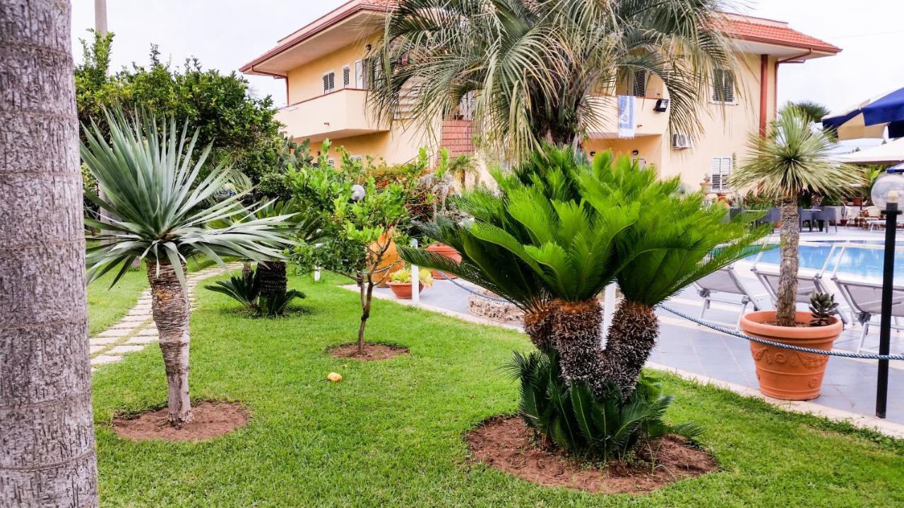 Hotel Damanse Santa Domenica  Exterior photo